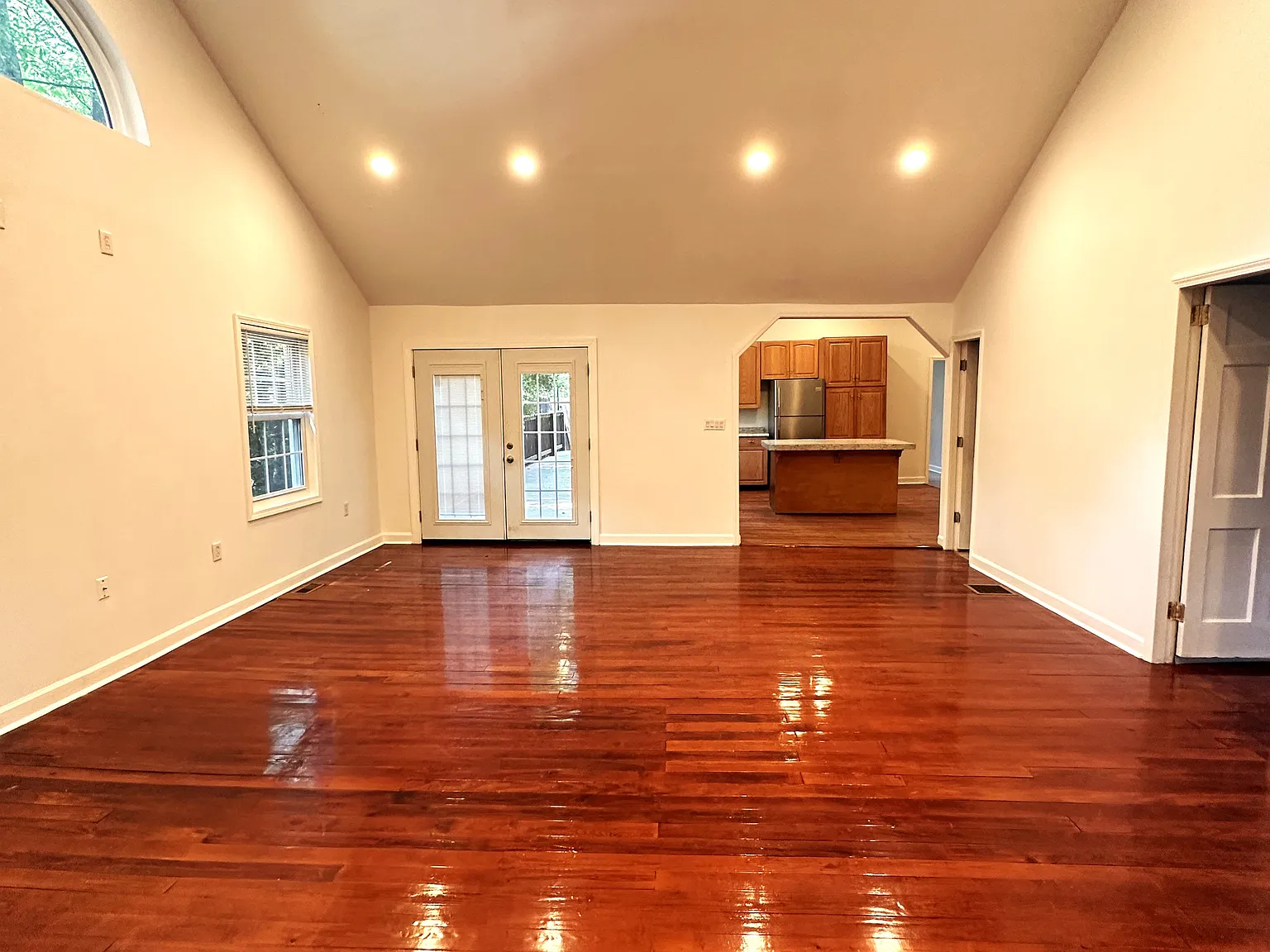 1212 Kendrick Rd NE — Photo 4