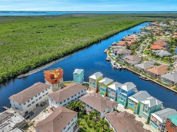 5825 Shell Cove Dr #115, Cape Coral, FL 33914