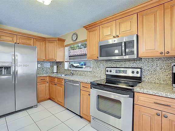 3rd image of 6050 NW 44th Way