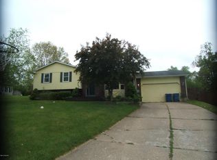 166 Moonwood Trl, Battle Creek, MI