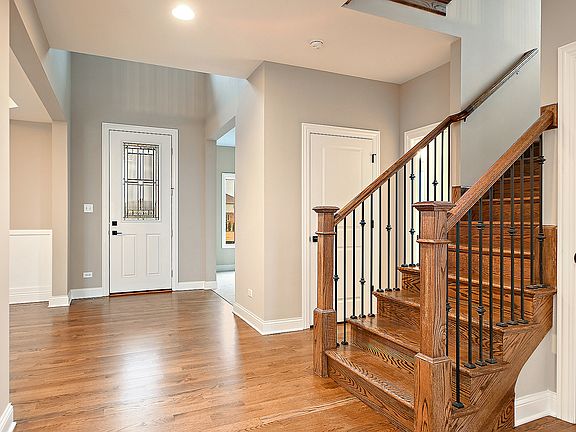 3rd image of 23043 Anna Ln