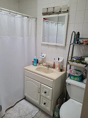 Rented by 18 REALTY | media 55