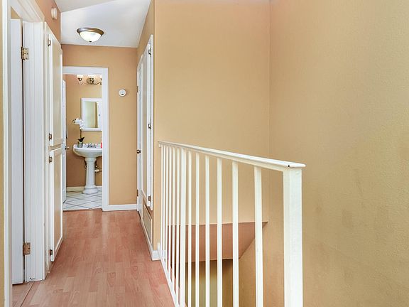 5th image of 2744 Alta View Dr