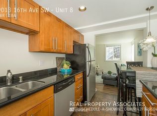 9013 16th Ave SW UNIT 8, Seattle, WA 98106