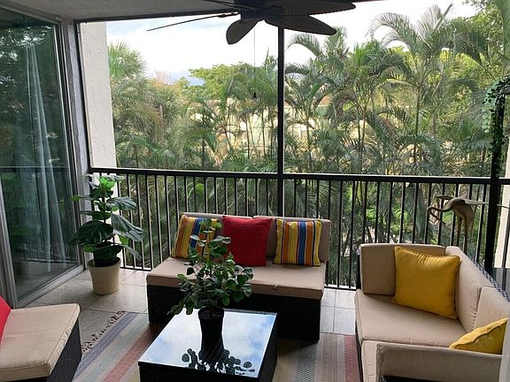 3rd image of 3940 Inverrary Boulevard #302