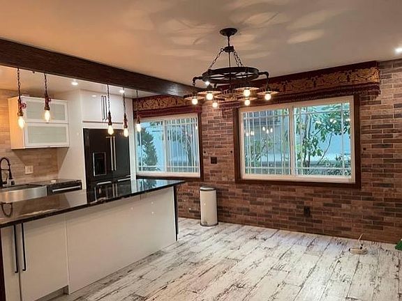 3rd image of 100 Esperanza Ave #2