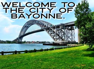 172 W 25th St APT 1, Bayonne, NJ 07002
