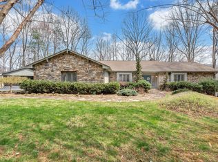4921 Hunting Hills Dr, Roanoke, VA 24018