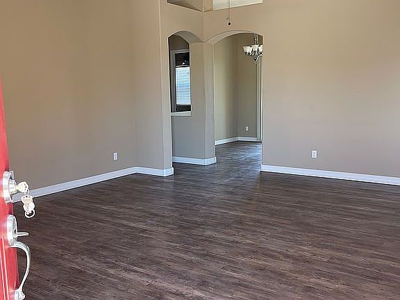 2nd image of 4689 N Salem Pl