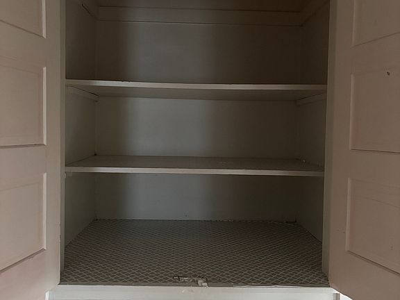 5th image of 339 Commonwealth Ave #2