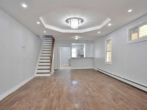 5th image of 17205 109th Ave