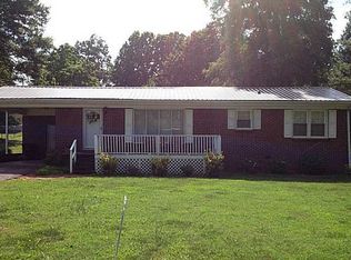 105 Roberts St, Calhoun, GA 30701