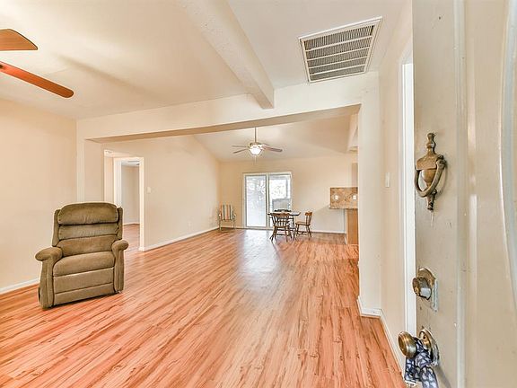 5th image of 3631 W Meadow Ln