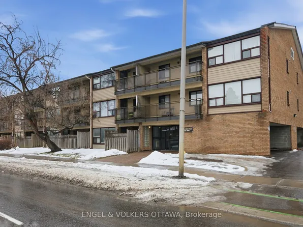 1490 Heron Rd #202, Ottawa, ON K1V 6A5