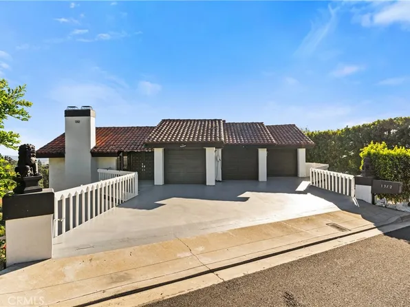 1312 Peacock Hill Dr, Santa Ana, CA 92705