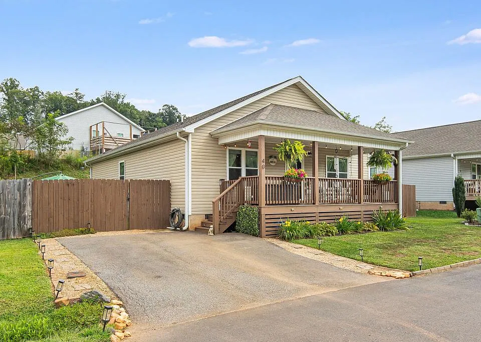 40 Quinn Hill Ln