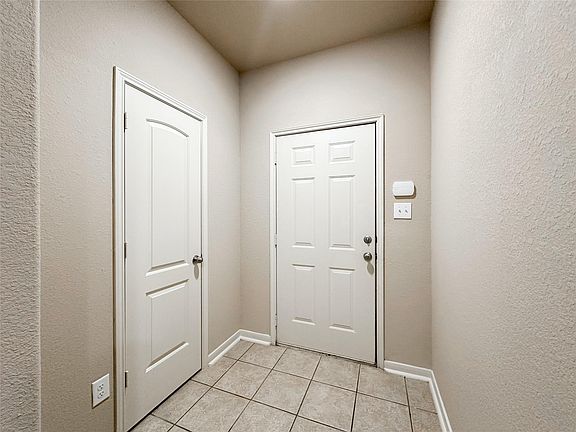 4th image of 16771 Mammoth Springs Dr