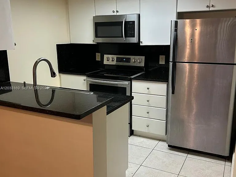 3226 Coral Lake Ln #3226 — Photo 2