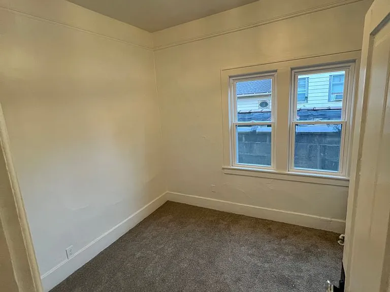 1531 N Jackson St — Photo 27