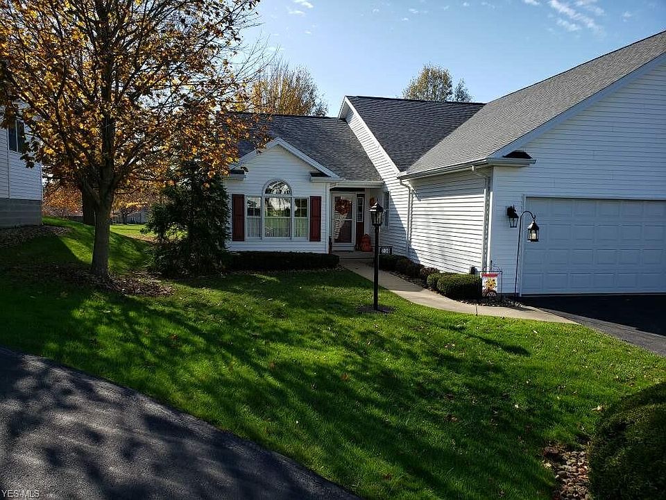 1st image of 230 Cranberry Ct