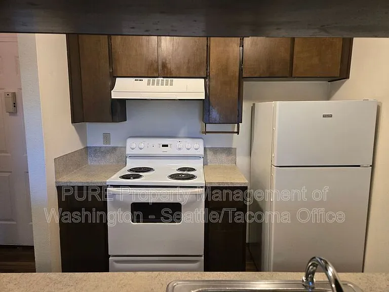 417 SW 155th St #6 — Photo 2