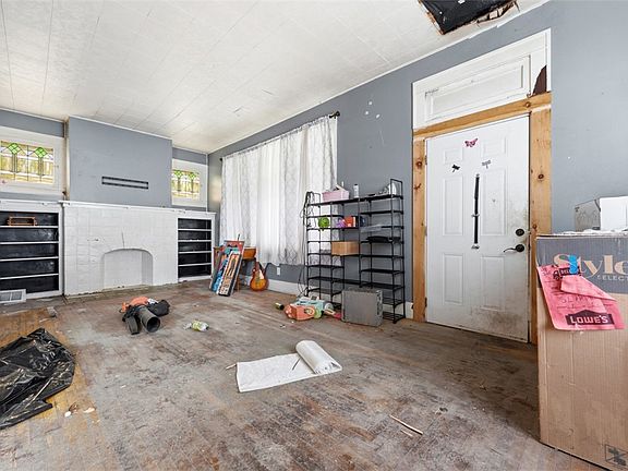 5th image of 118 Kenric Ave
