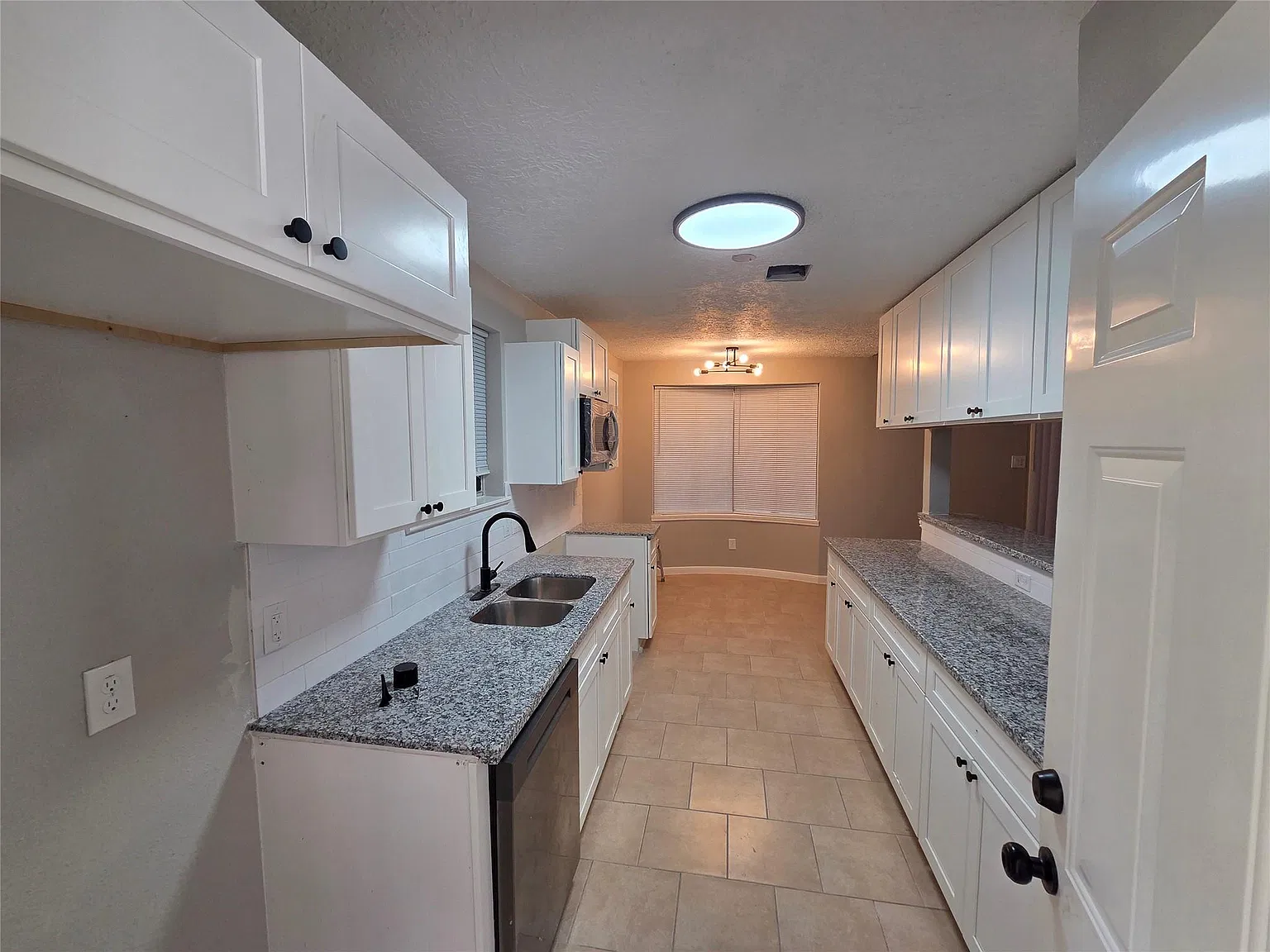 4 bed, 2.0 bath, 1510 sqft, $1,900 — Photo 4