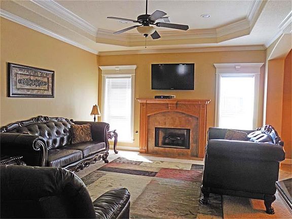 3rd image of 107 Corkwood St