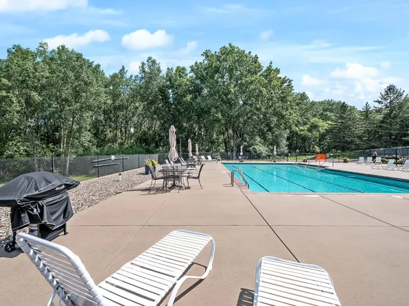 2445 Londin Ln E APT 203, Maplewood, MN 55119