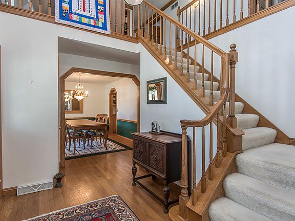 4th image of 3723 W Sherbrooke Dr