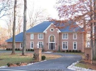 9455 Newbridge Dr, Potomac, MD 20854
