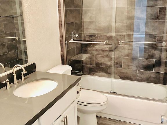 4th image of 500 E Montebello Ave APT 4
