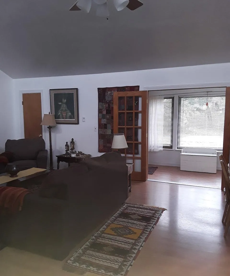 1 bed, 912 sqft, $1,745 — Photo 4