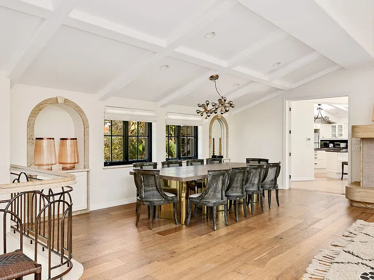 28899 Cliffside Dr — Photo 11
