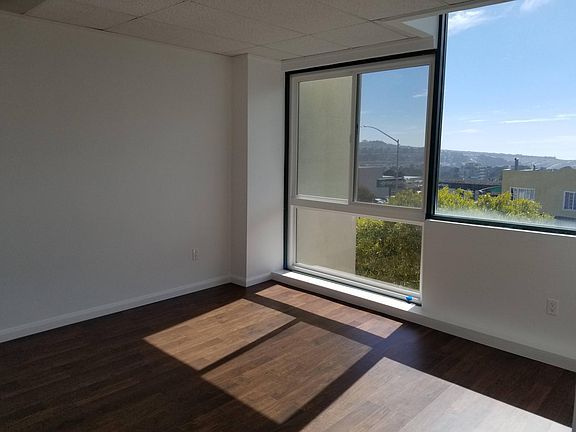 5th image of 15 Como Ave APT 203