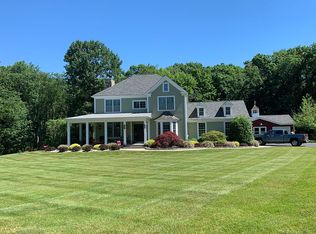 4 Roberson Ln, Frenchtown, NJ 08825