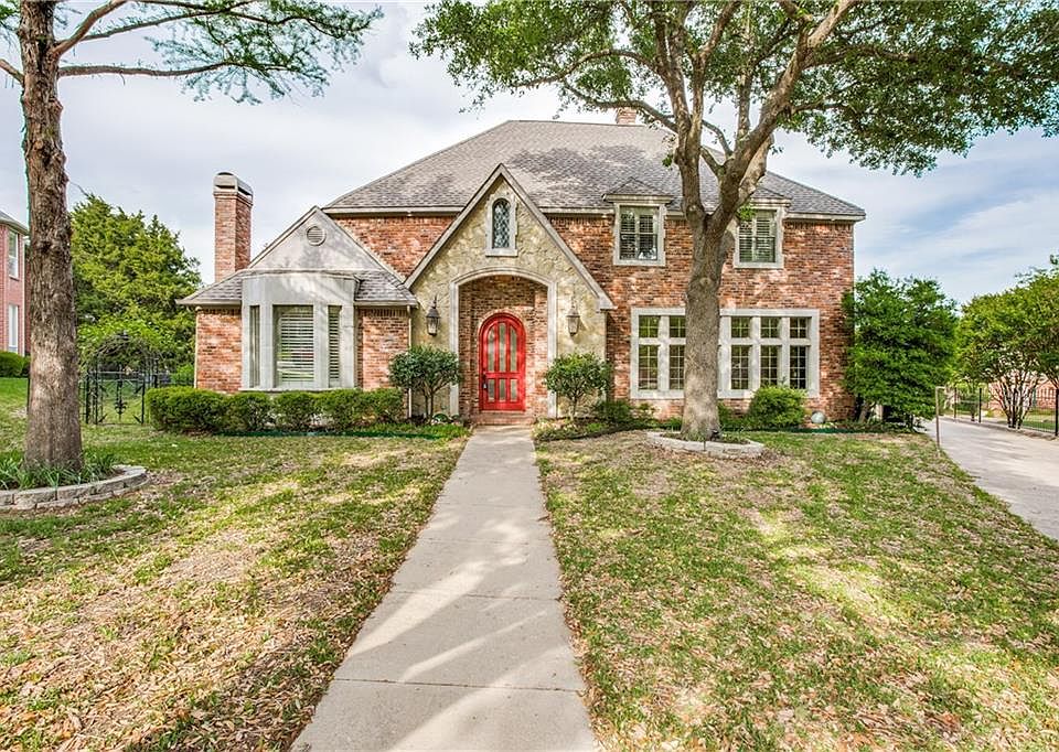 1st image of 217 Dwyer Ct