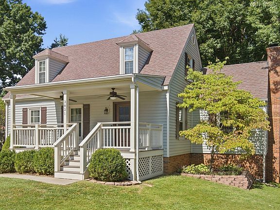 3rd image of 3821 Bay Meadows Ct