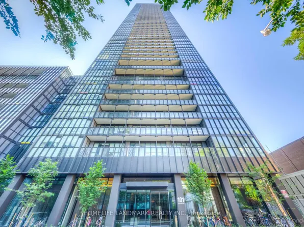 101 Charles St E #606, Toronto, ON M4Y 0A9