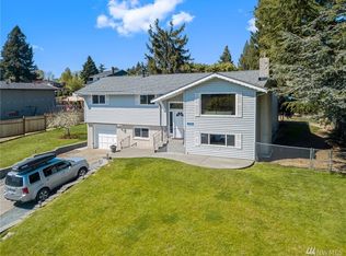 12106 Hilynn Dr, Burlington, WA 98233