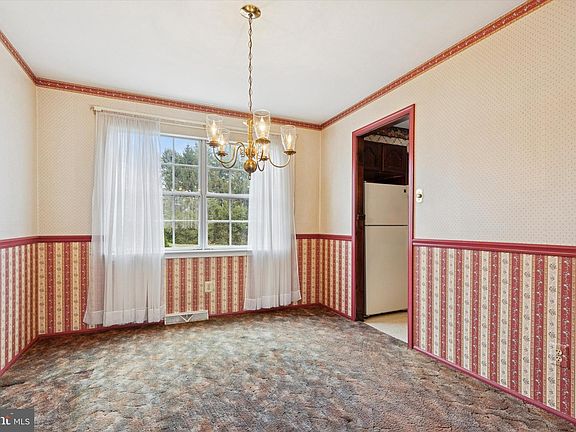 5th image of 2025 Sterigere St