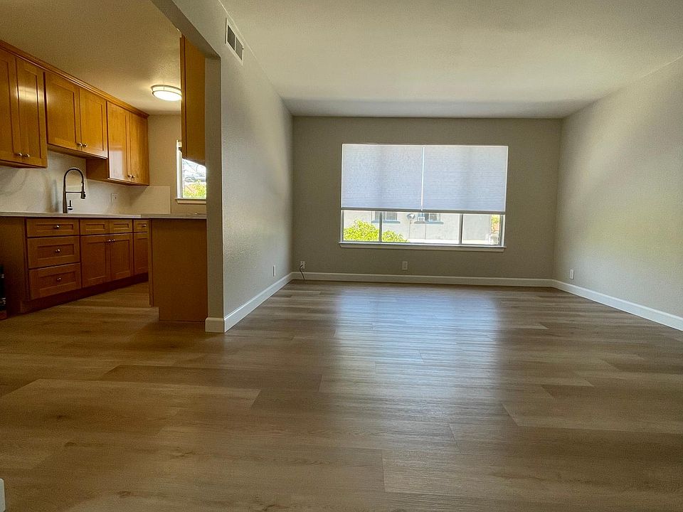 1st image of 195 Bendorf Dr APT 4
