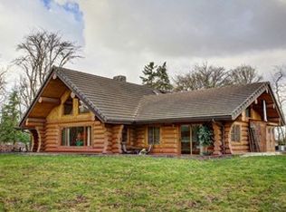 7462 Riverside Dr E, Sumner, WA 98390