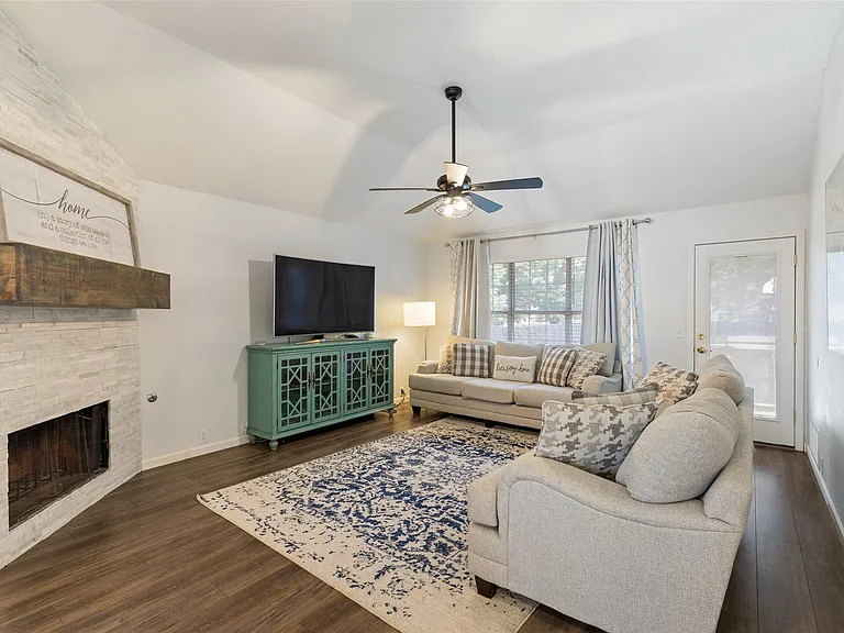 312 Scarlet Oak Dr — Photo 6