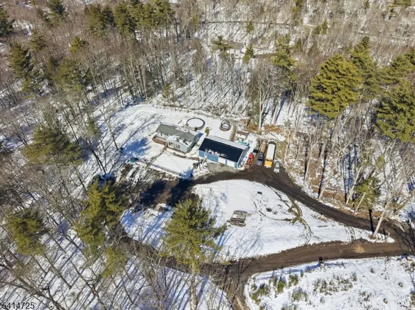 8 Martha St, Sandyston Twp., NJ 07826