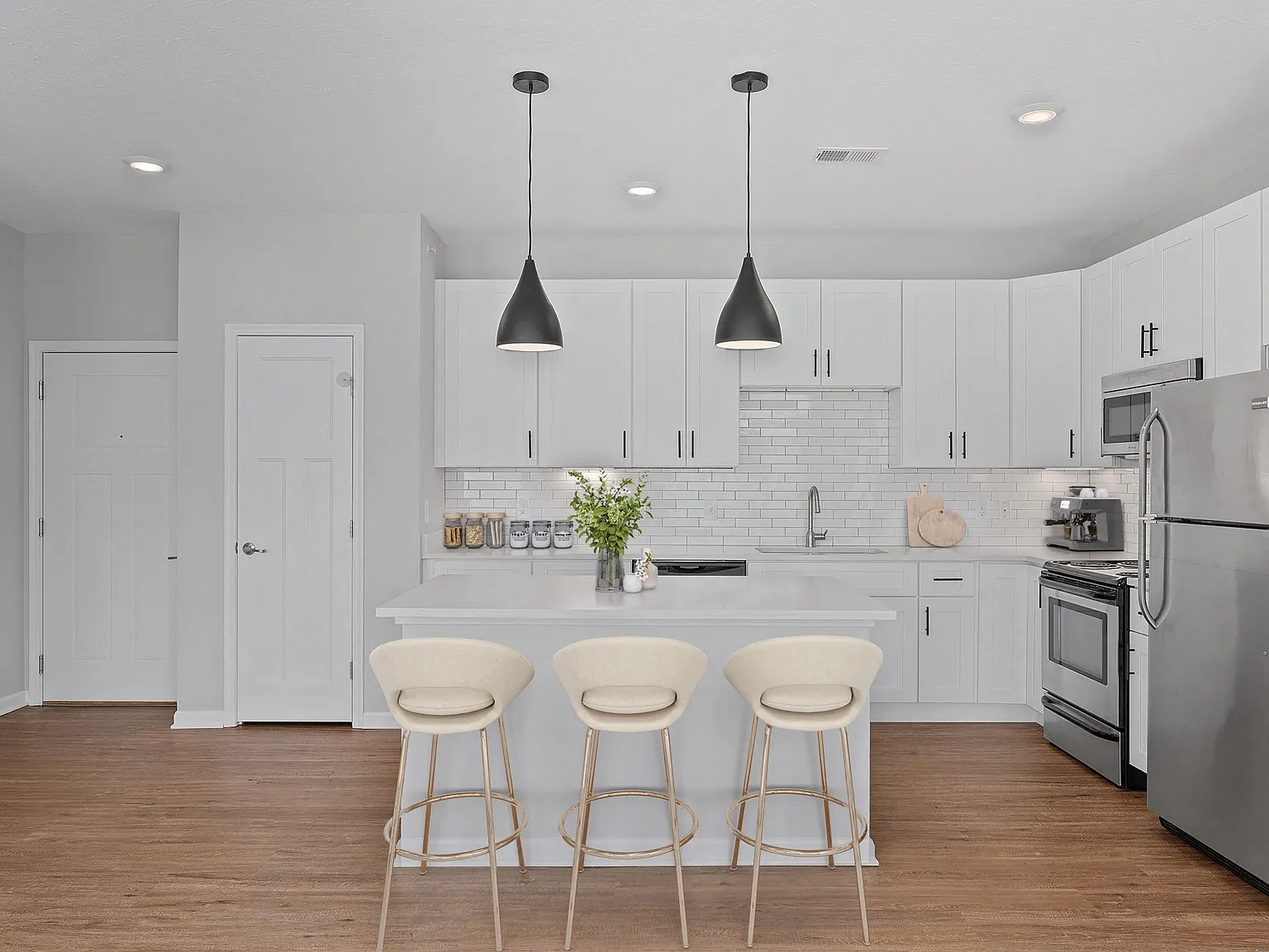 Monmouth Row Apartments — Photo 4