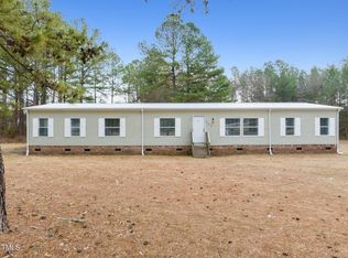 752 Dundee Cir, Raeford, NC 28376