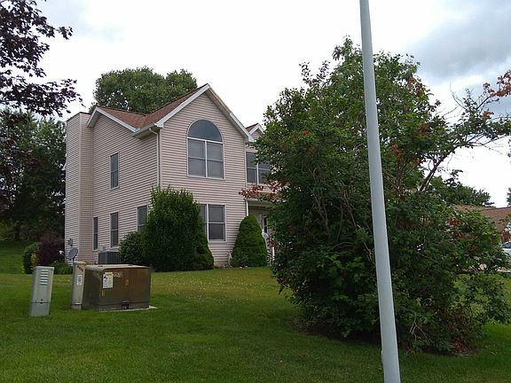 2nd image of 2024 W Coachlight Dr