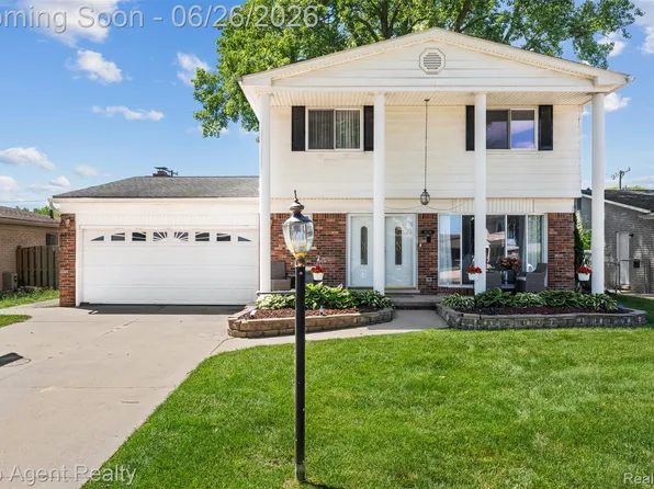 11134 Fairway Dr, Sterling Heights, MI 48312