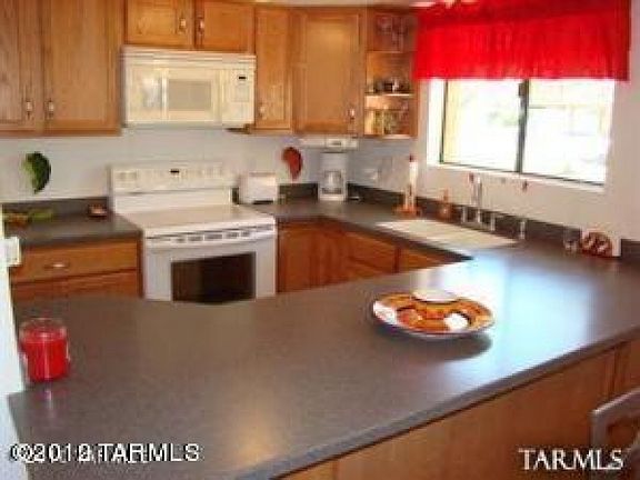 3rd image of 5051 N Sabino Canyon Rd